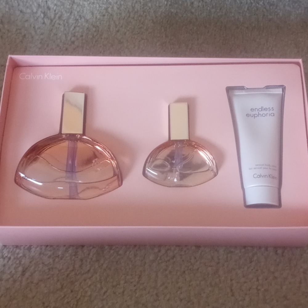 Endless euphoria calvin klein collection